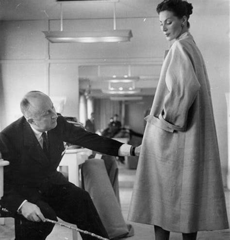 di cosa è morto christian dior|christian dior death.